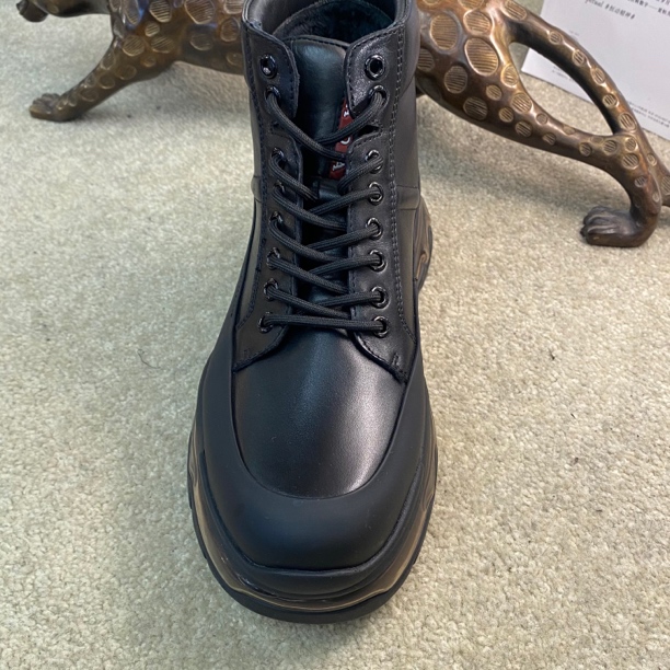 广州冬季新款气垫底加绒款高品质时尚男士马丁靴2318D-1