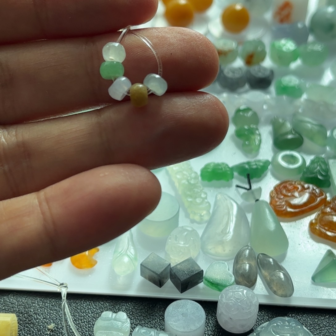 定制翡翠未镶嵌桶珠