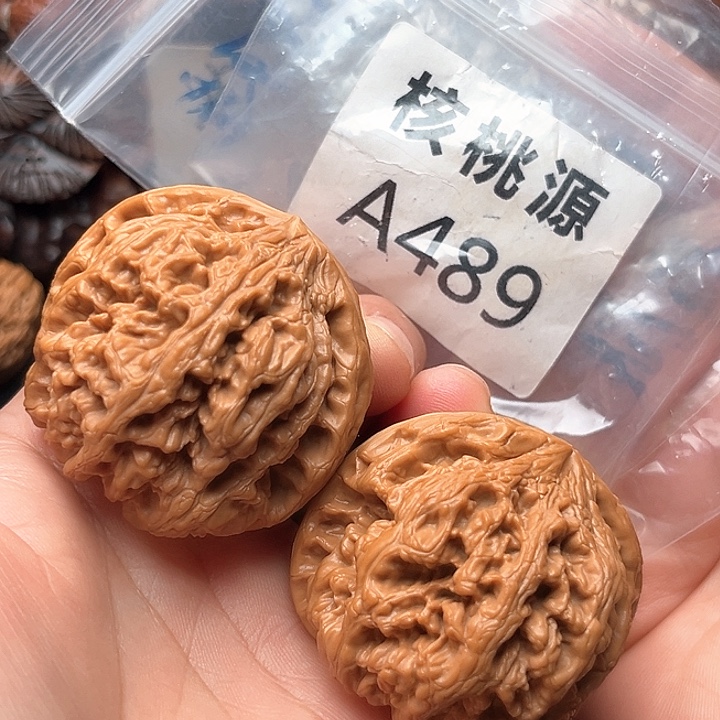 文玩核桃吊坠大粗筋49