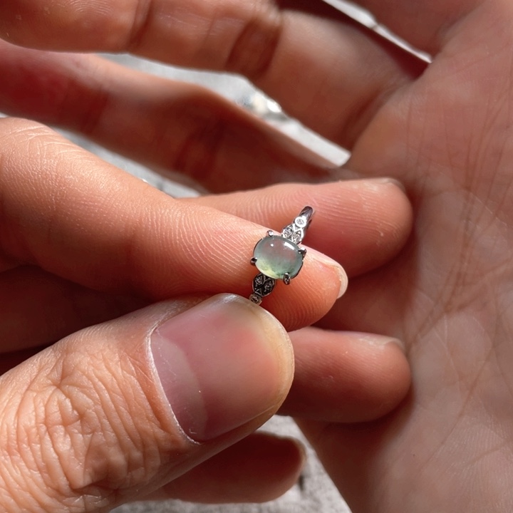 翡翠戒指银S925镶嵌翡翠戒指