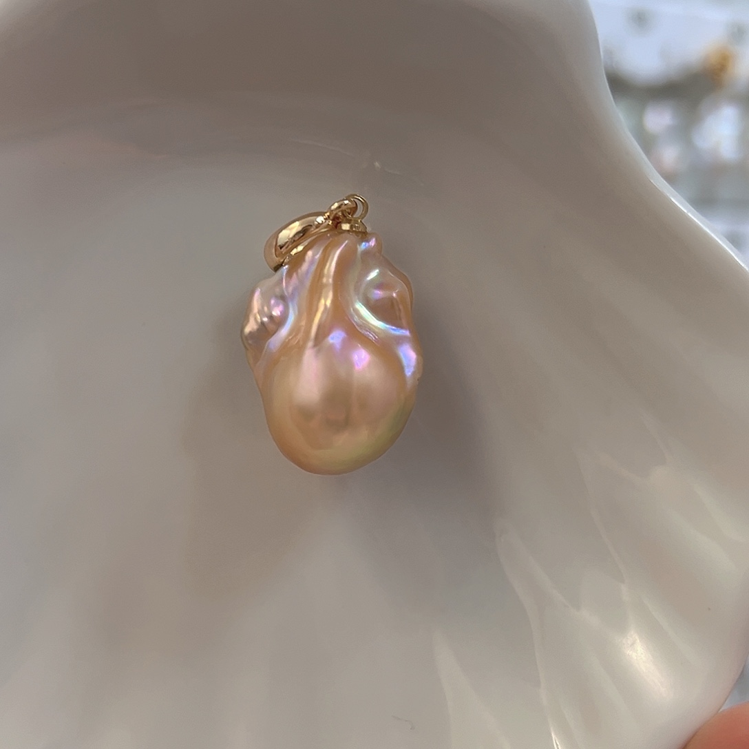 颈饰银S925镶嵌淡水珍珠