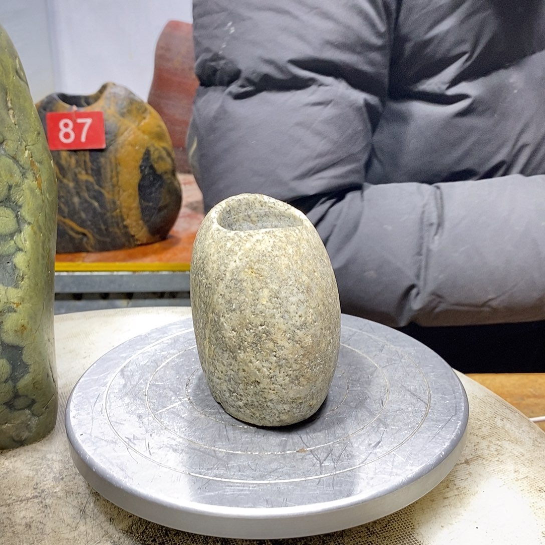 超***凡石头花瓶非常漂亮哦