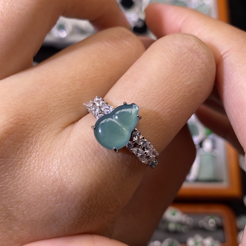 【闪购商品】翡翠颈饰未镶嵌天然