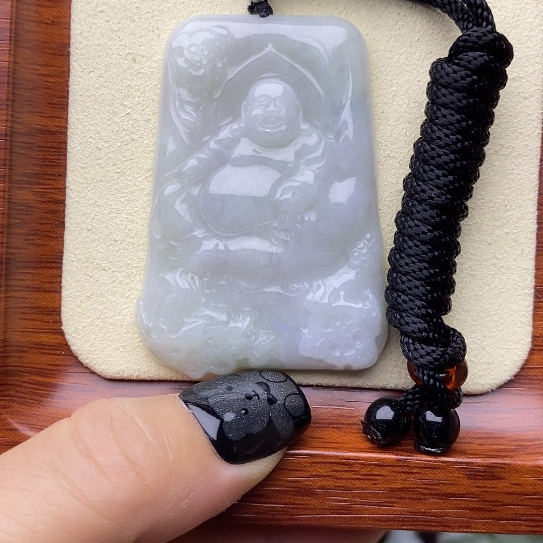 翡翠未镶嵌颈饰御龙佛公
