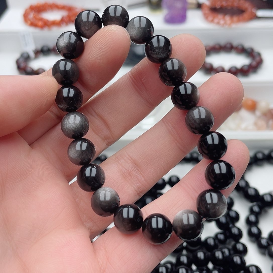 水晶手链未镶嵌银耀石10mm