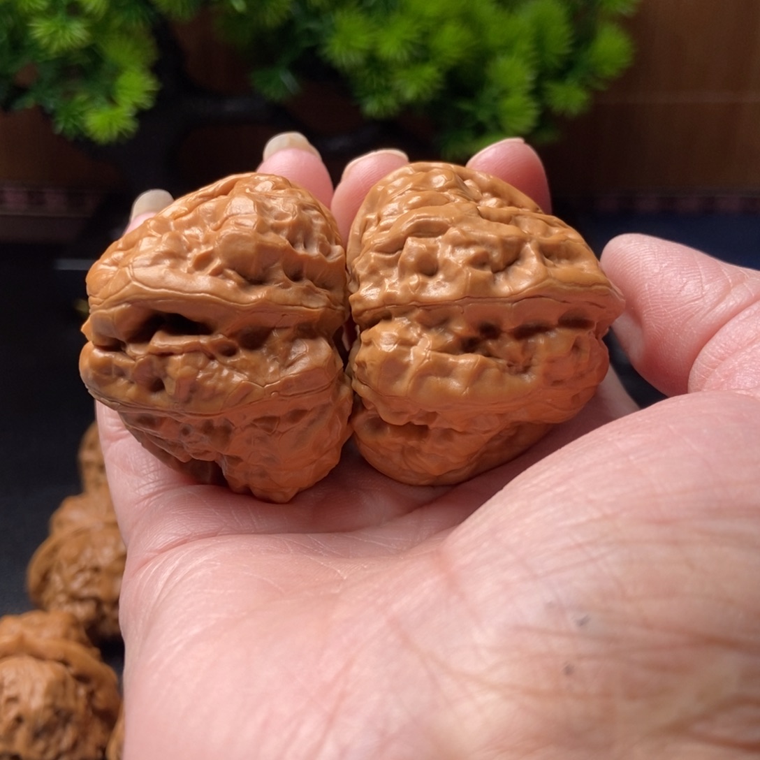 潇***潇文玩核桃把件蛤蟆头