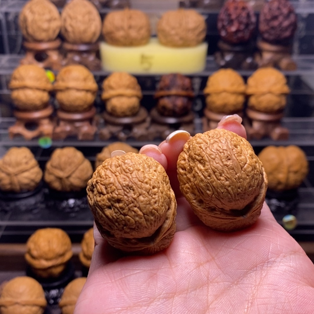 文玩核桃把件Z28小宝石34尺