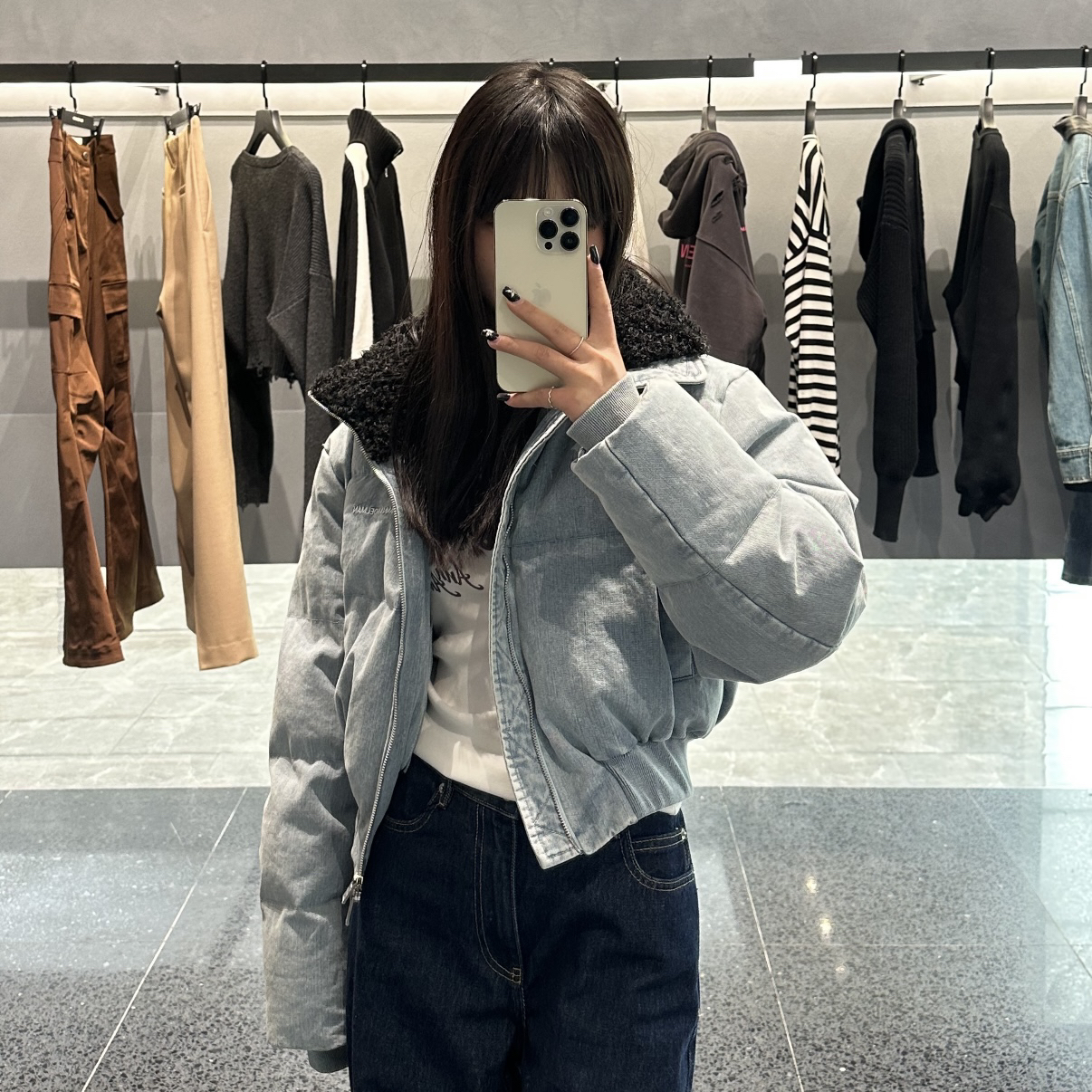 正确版- 牛仔短款羽绒外套毛领羊羔毛拼接短款设计感上衣面包服