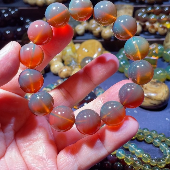 琥珀手链未镶嵌谜天然