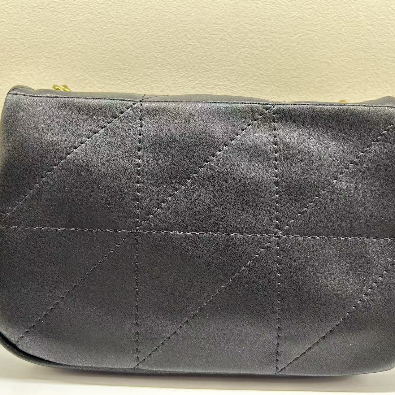 2025新款真皮女包面包米黑色