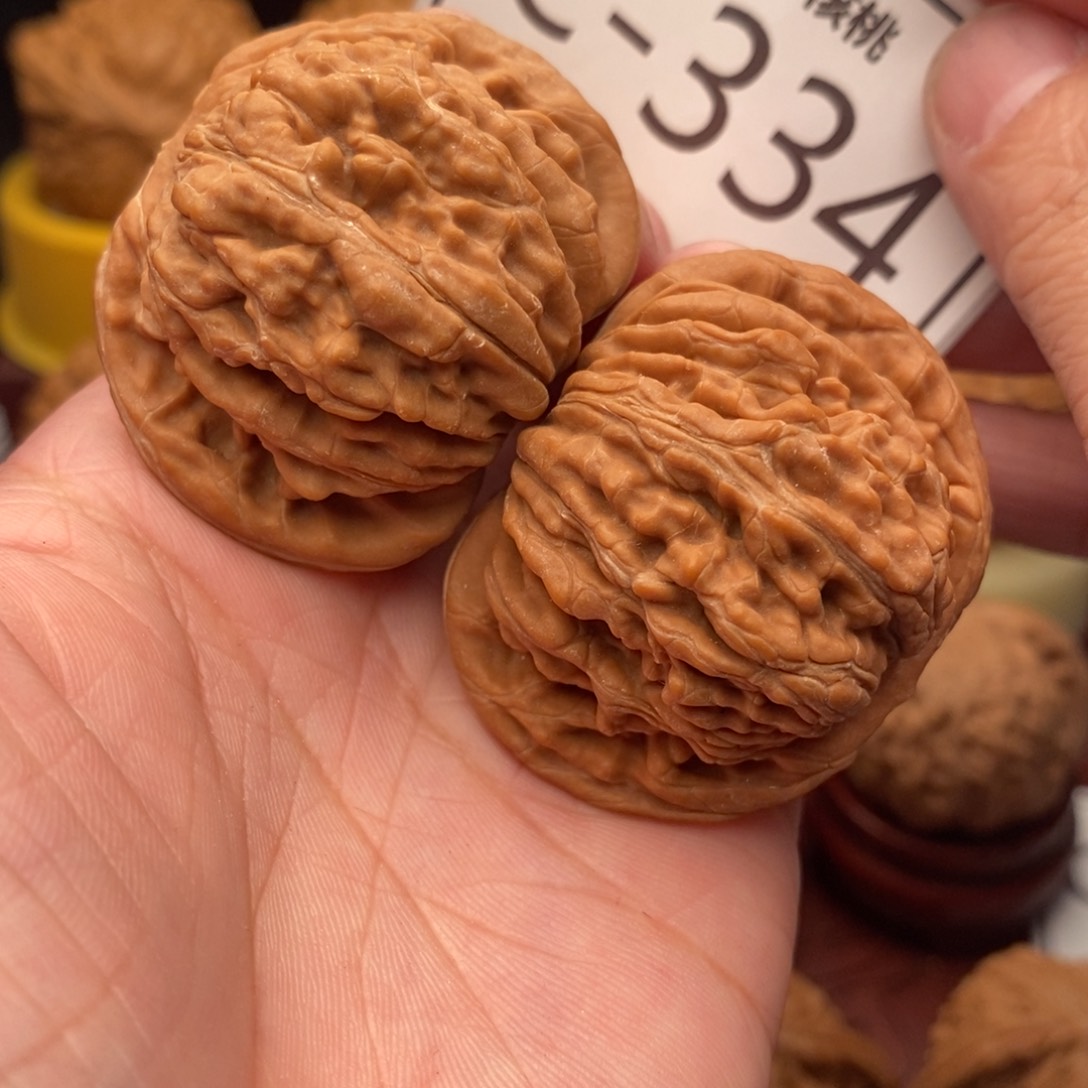 文玩核桃把件汉高楼44