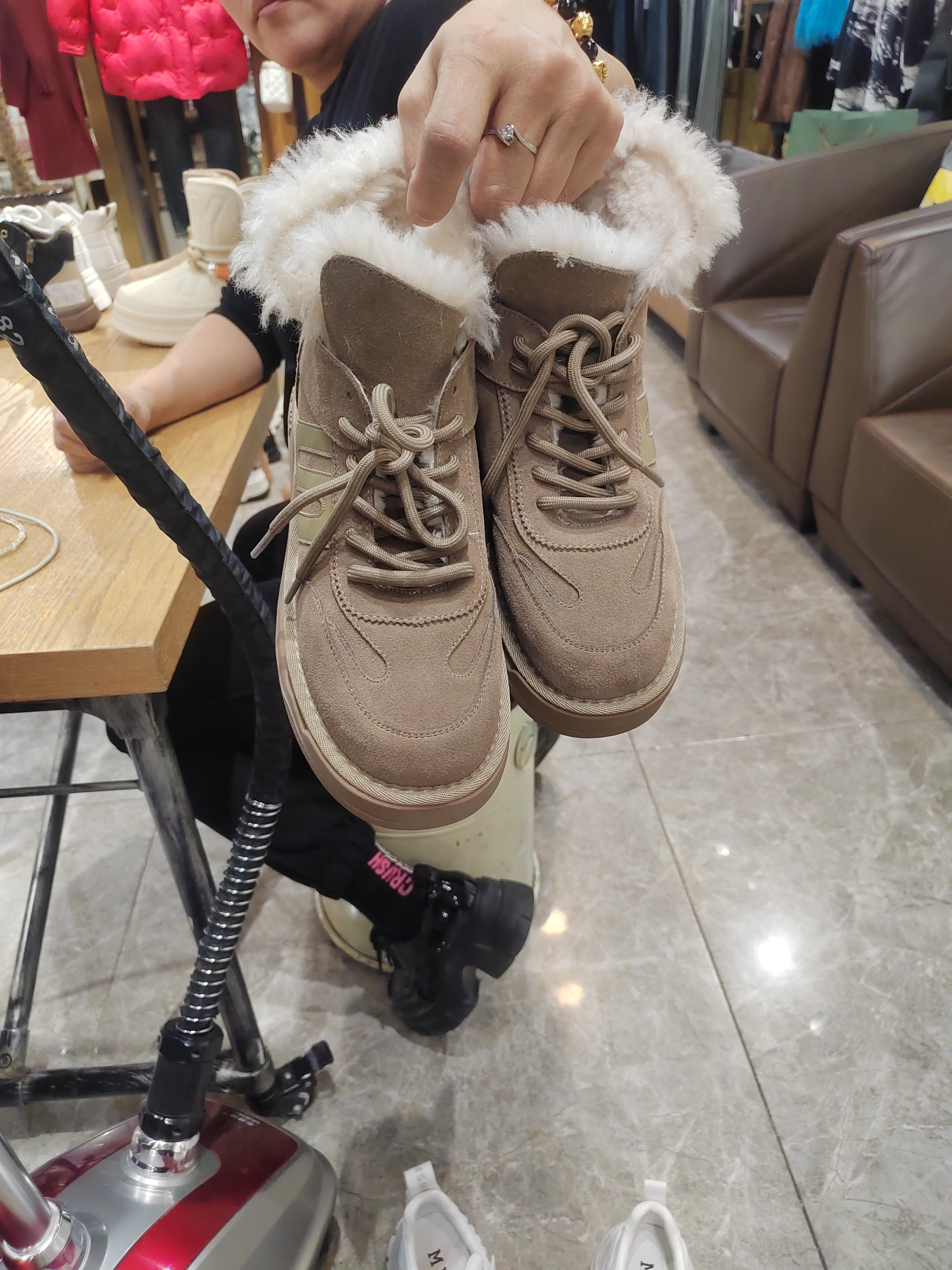 棉靴韩版冬季秋季雪地靴纯色时尚