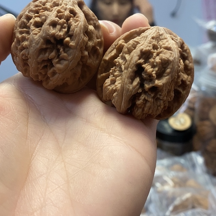 文玩核桃把件41粗筋红皮肚差1