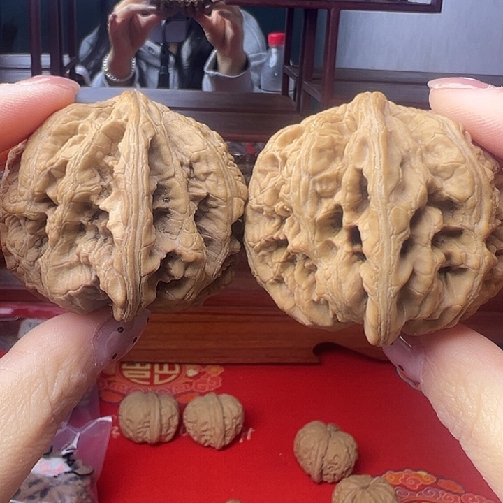 文玩核桃吊坠全品大粗筋 50 49