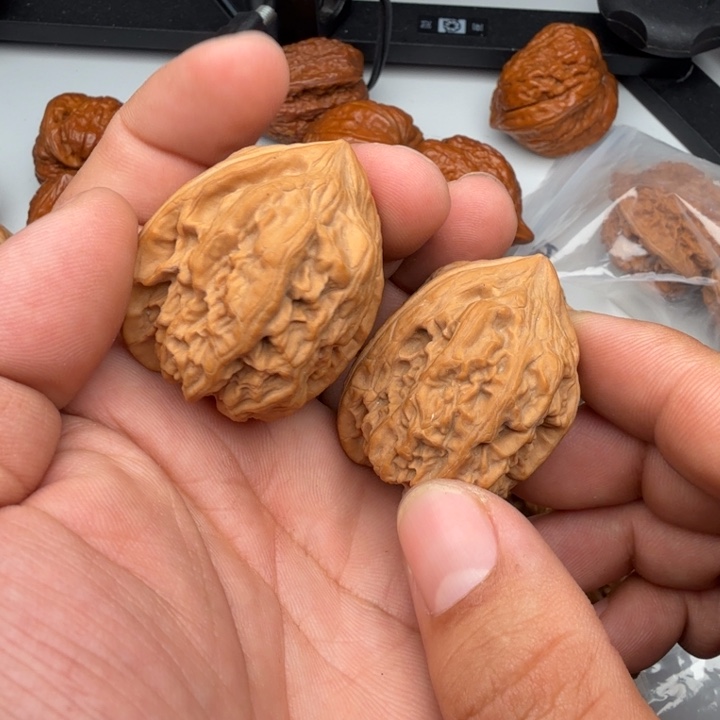 给****吊坠文玩核桃麻核桃5