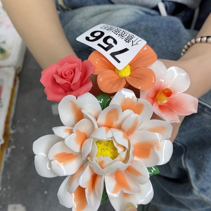 摆件陶瓷材料加工