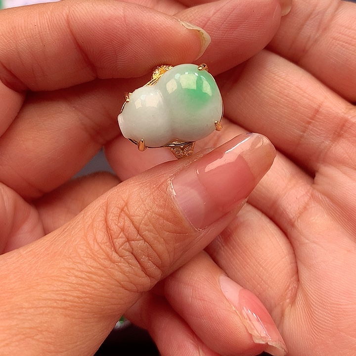 翡翠颈饰银S925镶嵌翡翠