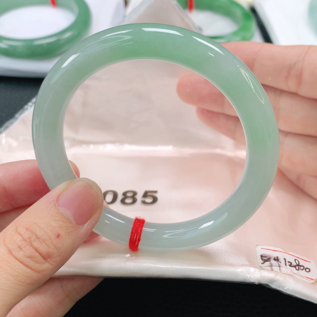 未镶嵌手镯翡翠缅甸圆54