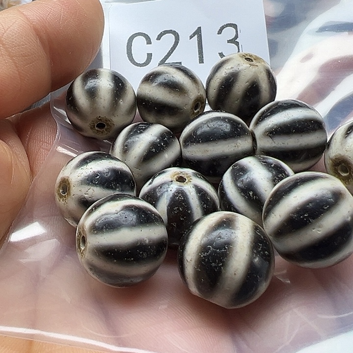 逍***客玛瑙/玉髓未镶嵌手链