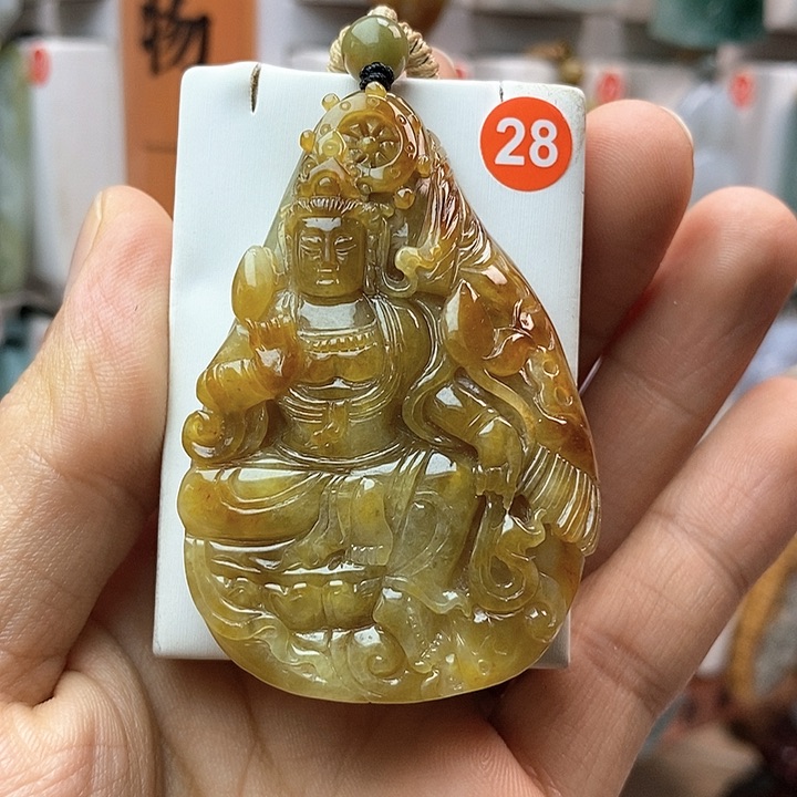 翡翠颈饰未镶嵌观音