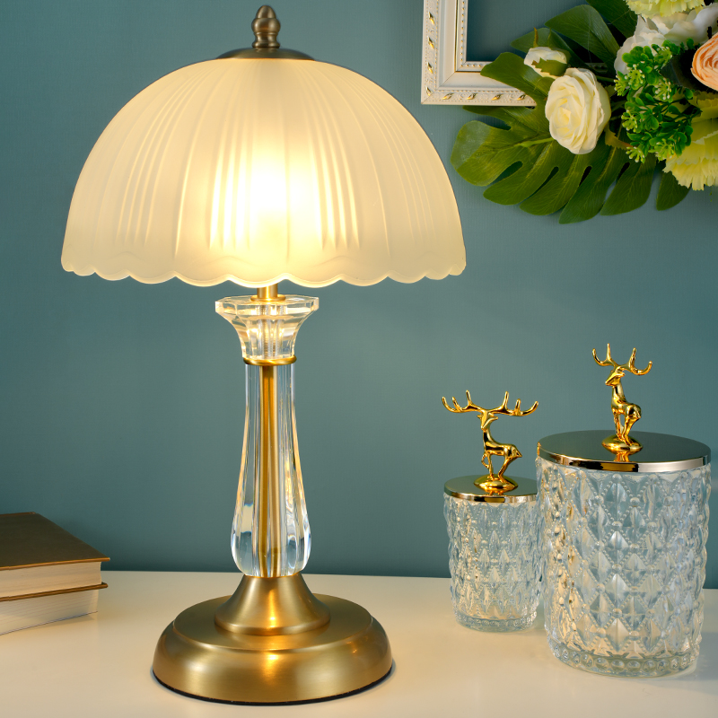 台灯卧室床头灯简约高颜值轻奢家用复古美式客厅阅读护眼全铜台灯