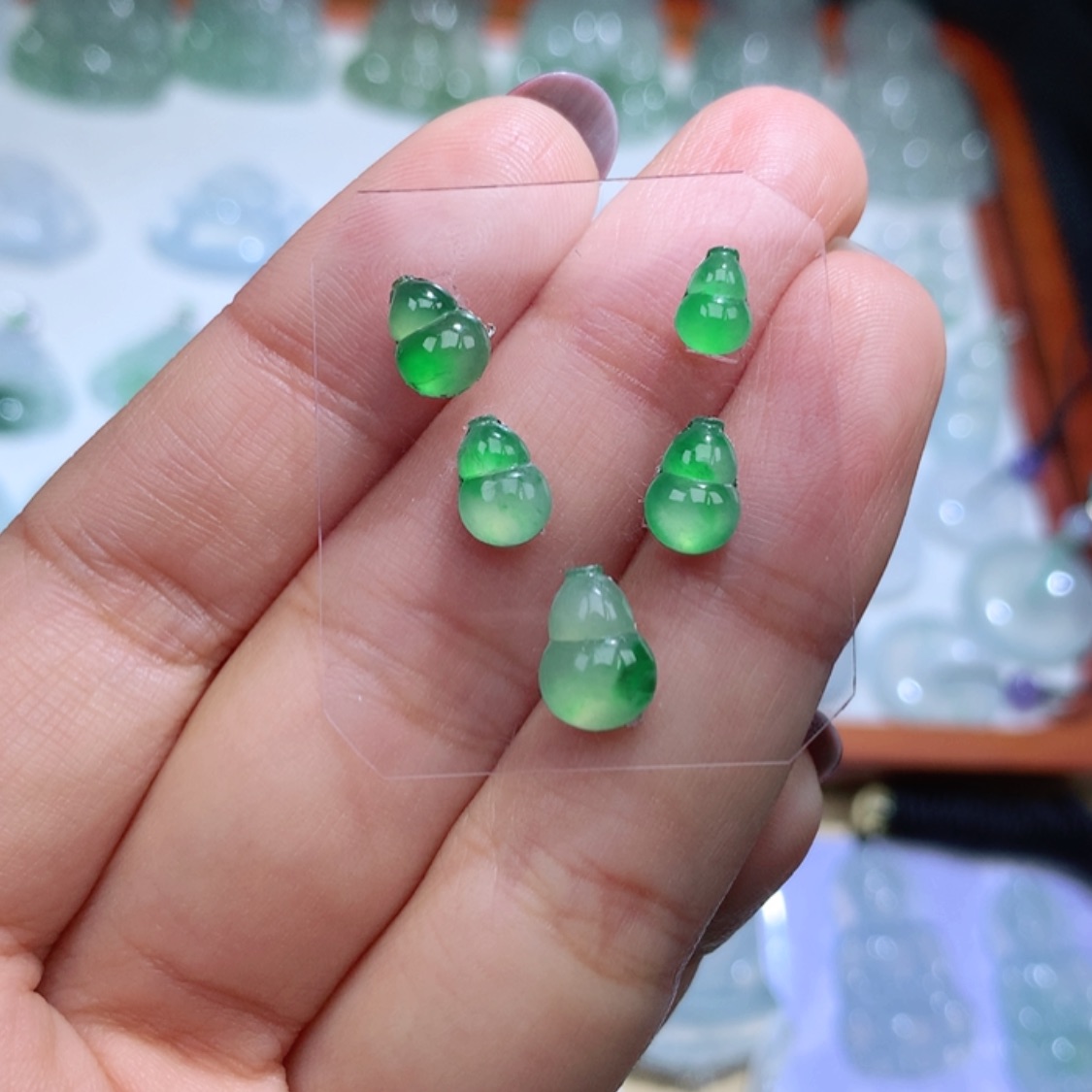 【闪购商品】翡翠颈饰未镶嵌葫芦