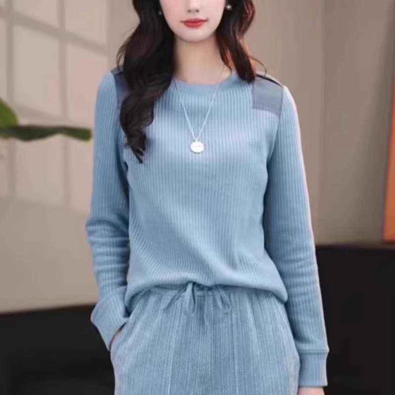 商场同款2025秋冬新款时尚气质修身圆领雪尼尔保暖长袖T恤女