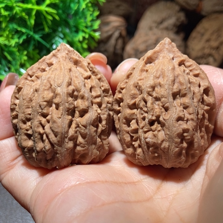 把件文玩核桃东北楸子小雪165