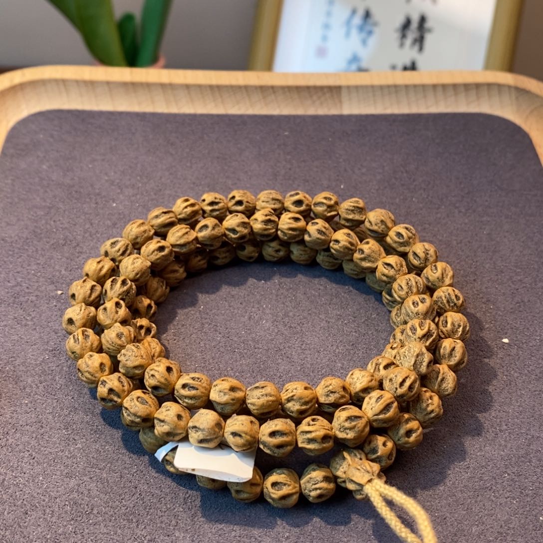 乐***璐吊坠柏香籽/百香籽