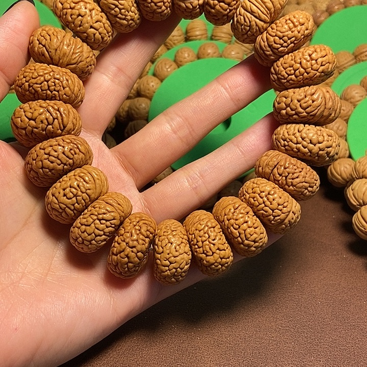 桃核手串龙鳞夹板龙鳞夹板