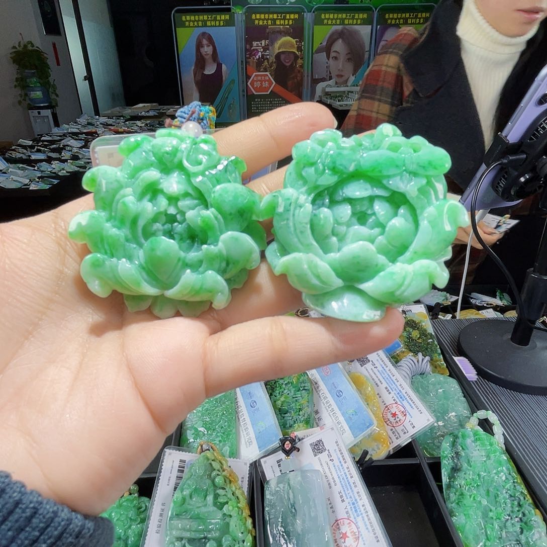 颈饰未镶嵌翡翠江**幺一