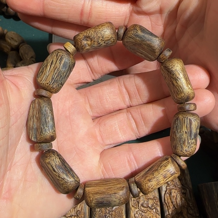 沉香手串红骨凹深随形单圈1.4高货17