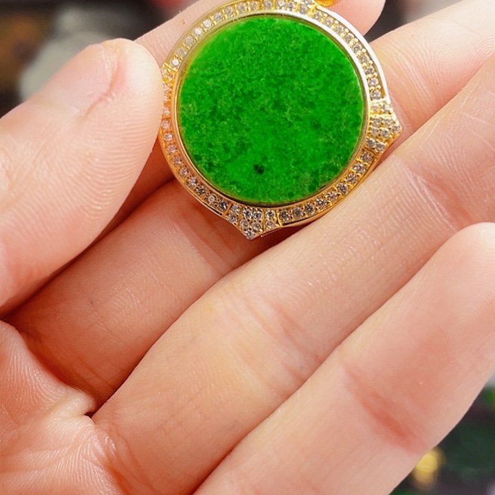 翡翠银S925镶嵌颈饰多样性