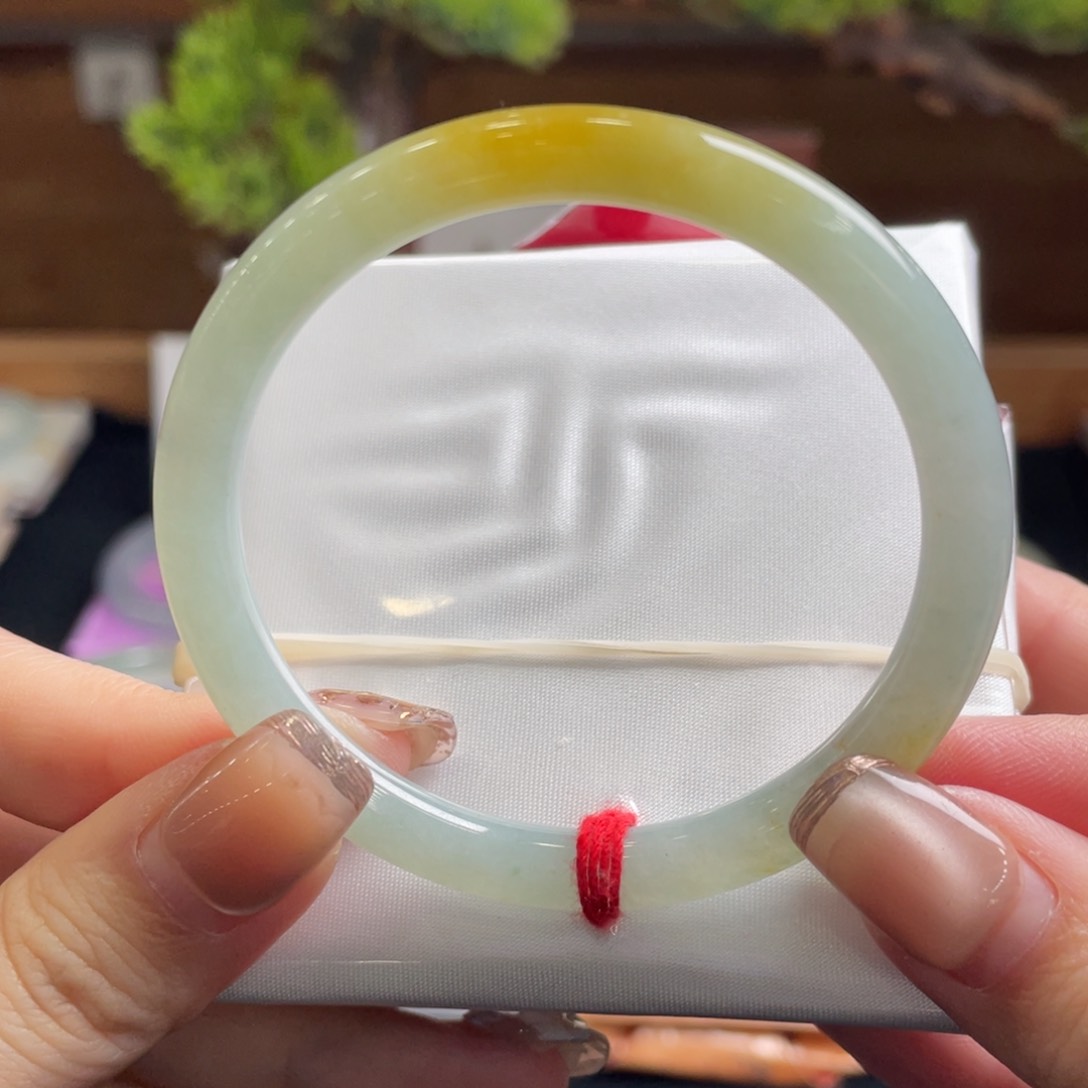 翡翠手镯未镶嵌52.8 圆条