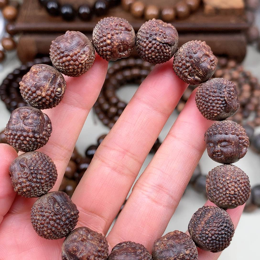 【闪购商品】贡木其他巴贡雕刻宝宝珠1.5暗月虎珀