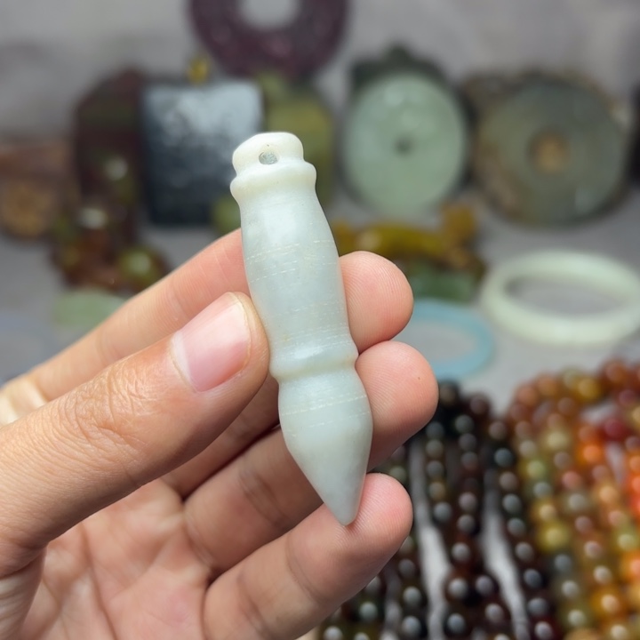 白玉菩提吊坠———-