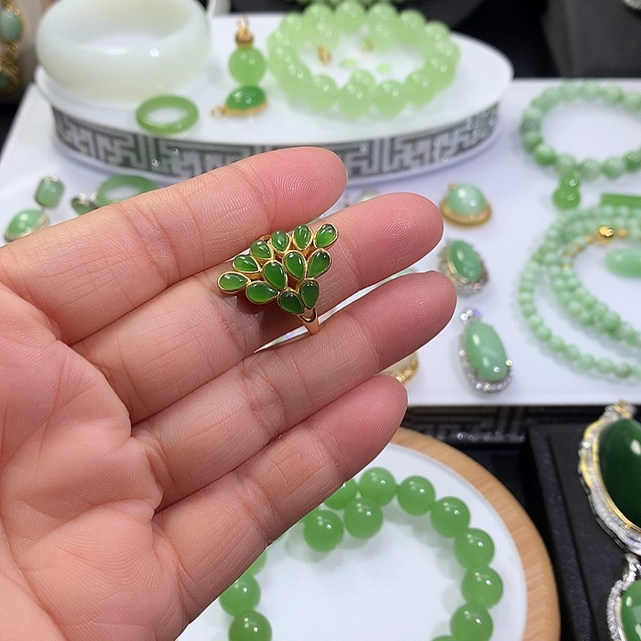 银S925镶嵌戒指和田玉（碧玉）金*