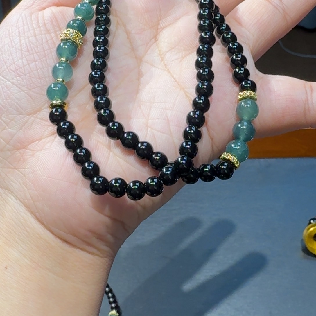 翡翠手链未镶嵌翡翠手链