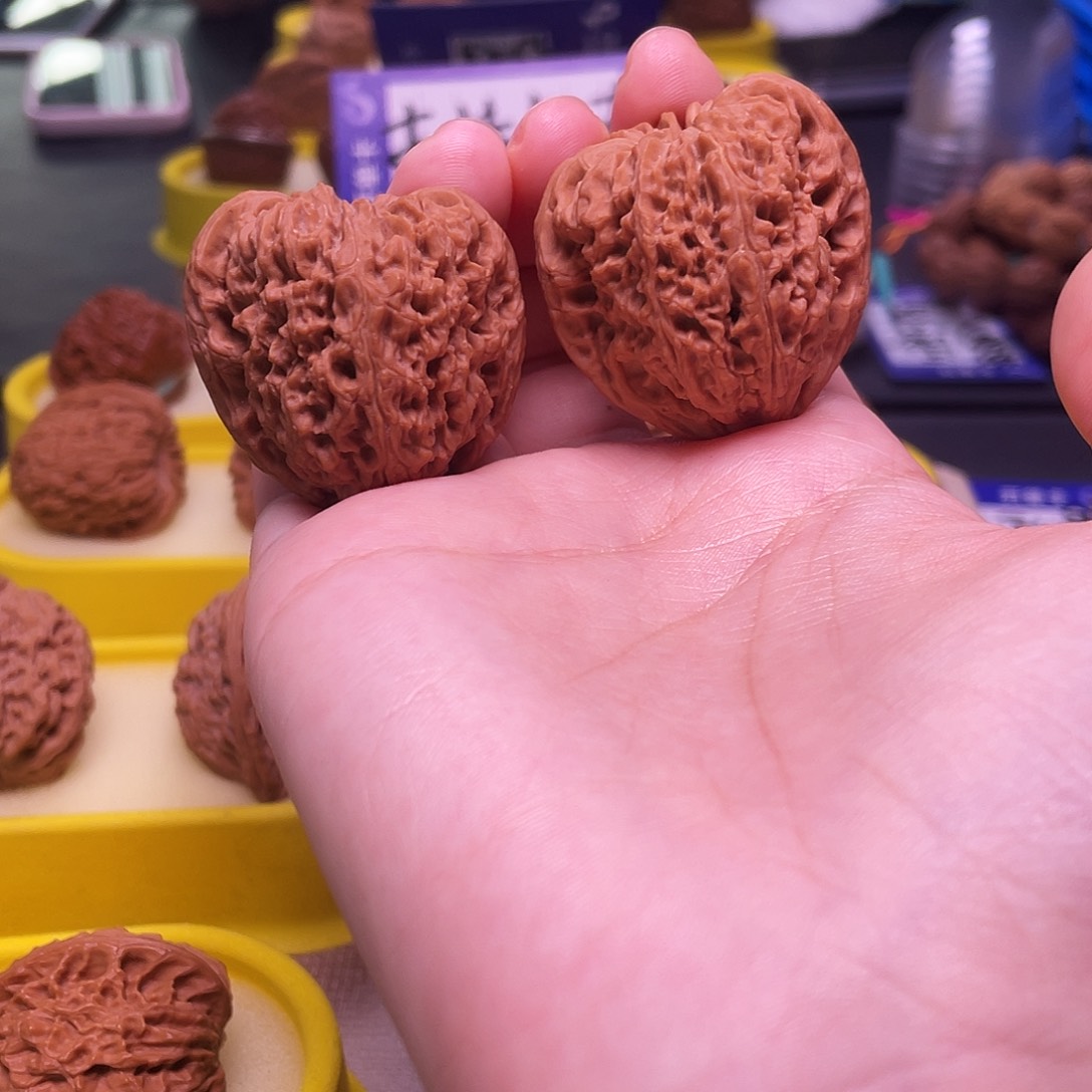 文玩核桃吊坠凹底高炮天残脚南疆38全