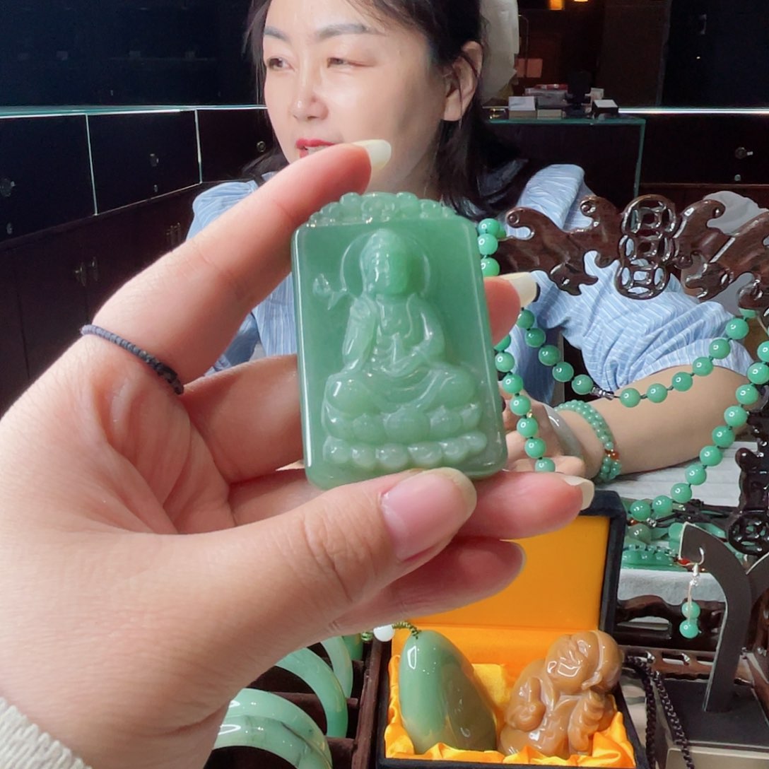 密玉（石英质玉）吊坠未镶嵌