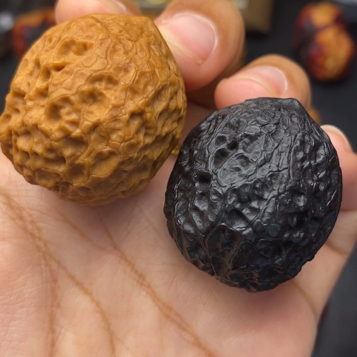 把件文玩核桃38尺蛇皮元宝