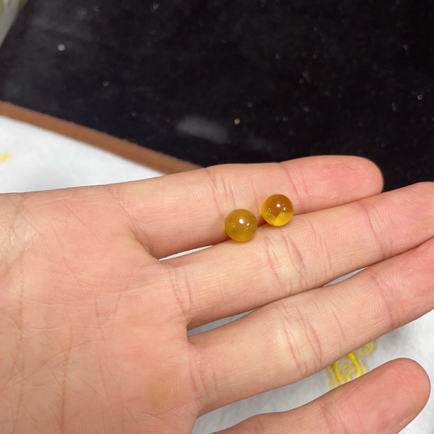 天然琥珀圆珠耳钉多样性发其一xy带天然纹理结构