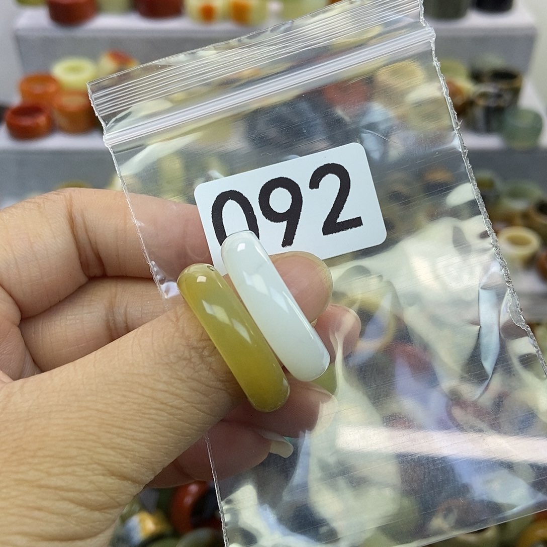 A***i蛇纹石玉未镶嵌戒指