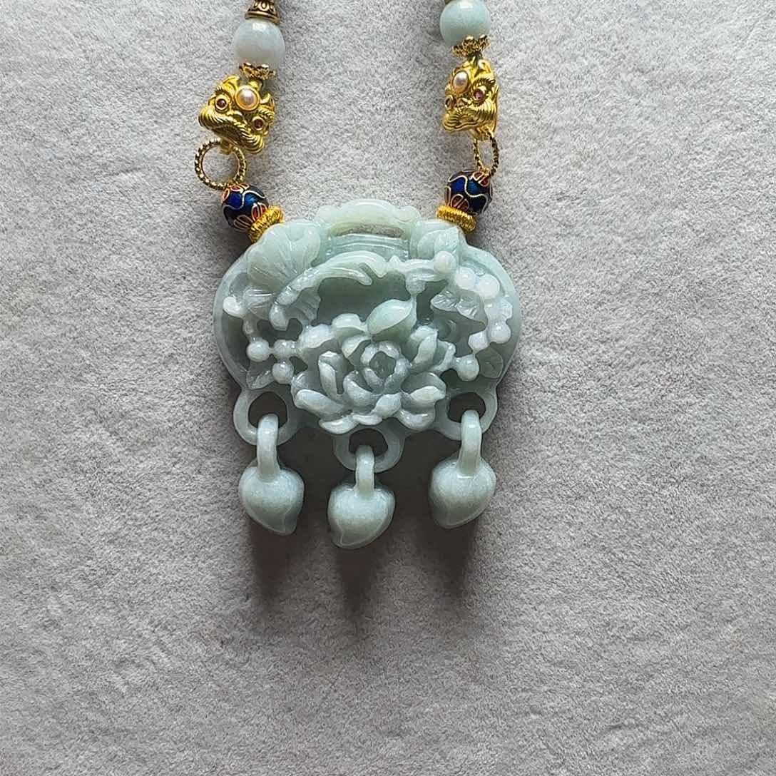 吊坠(赠链)未镶嵌翡翠