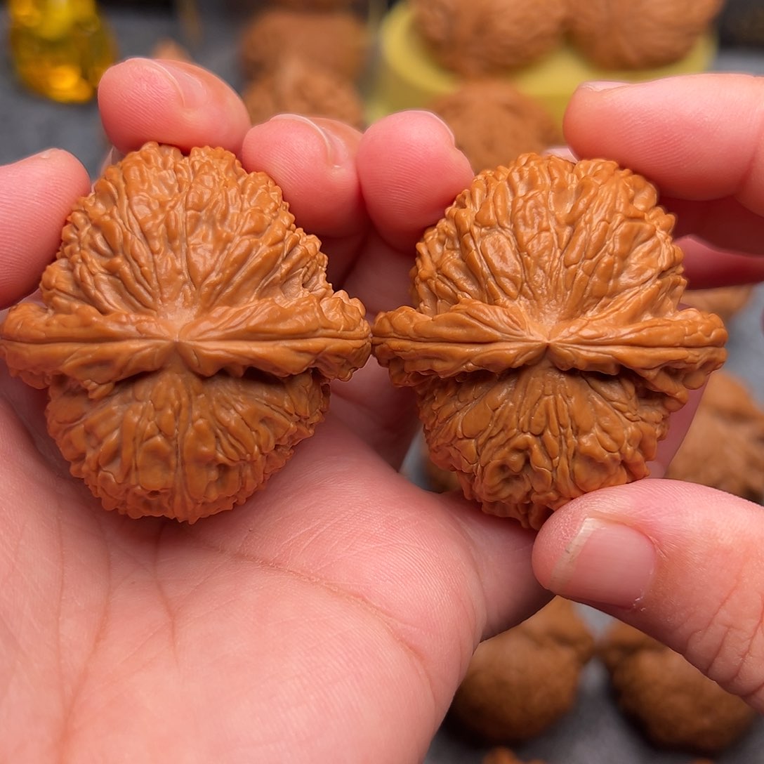 文玩核桃把件?****?44全白狮子