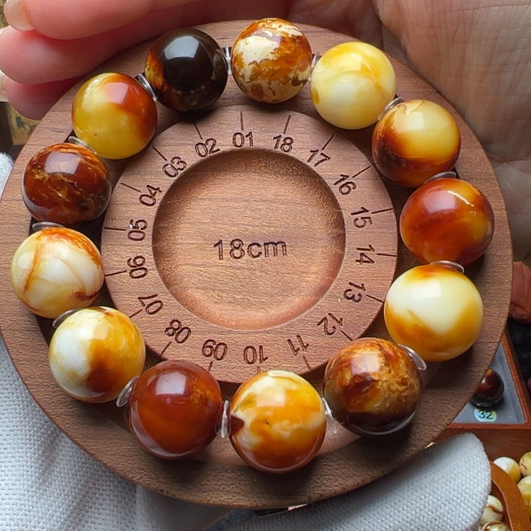 琥珀裸石未镶嵌?****?琥珀裸石未镶嵌16