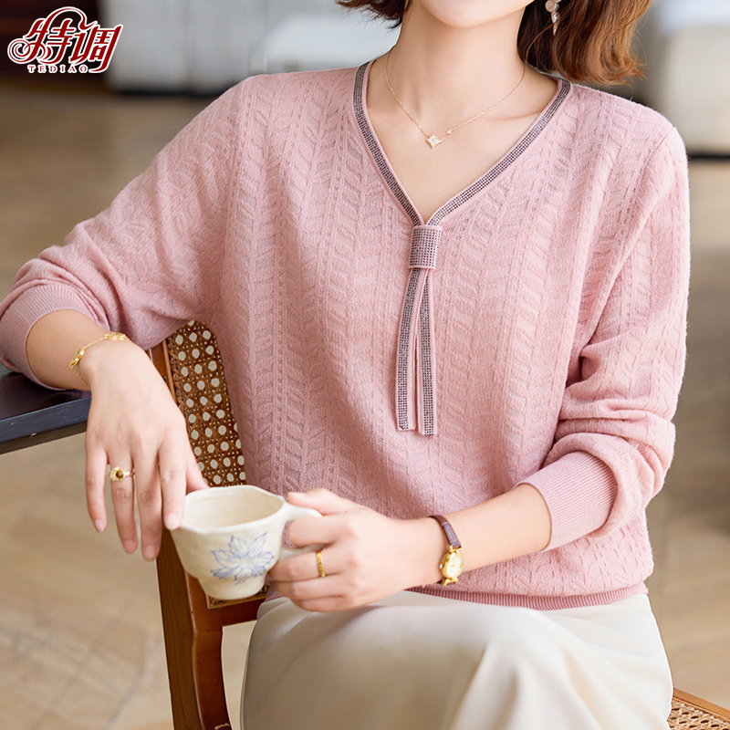 中年妈妈秋装新款打底衫女中老年气质长袖针织上衣服时尚秋季毛衫