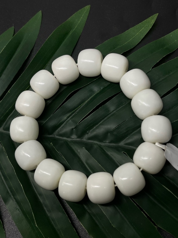 大师推荐爆款天然和田玉老型珠手串多样性发货其中之一