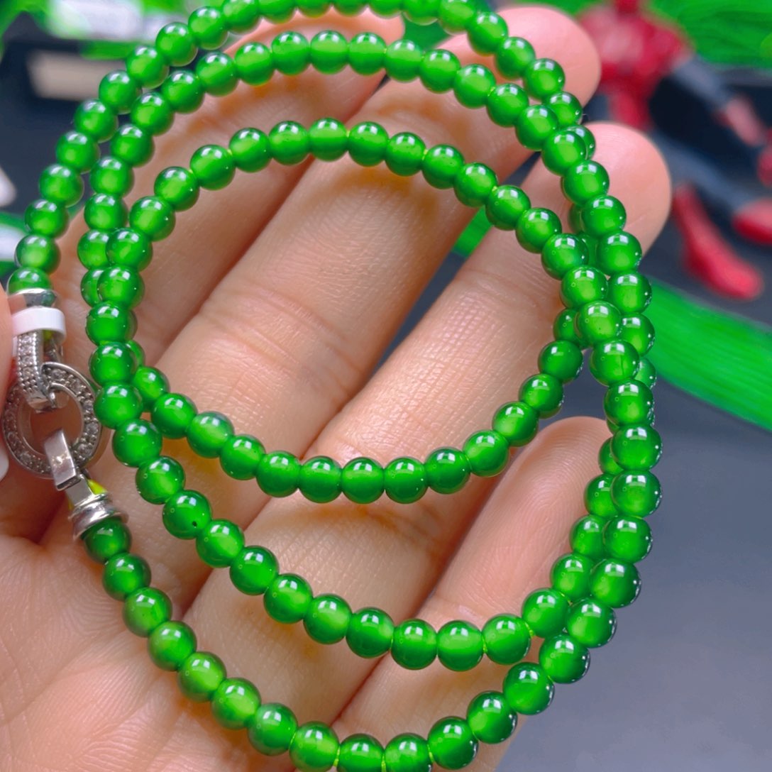 翡翠颈饰未镶嵌，1