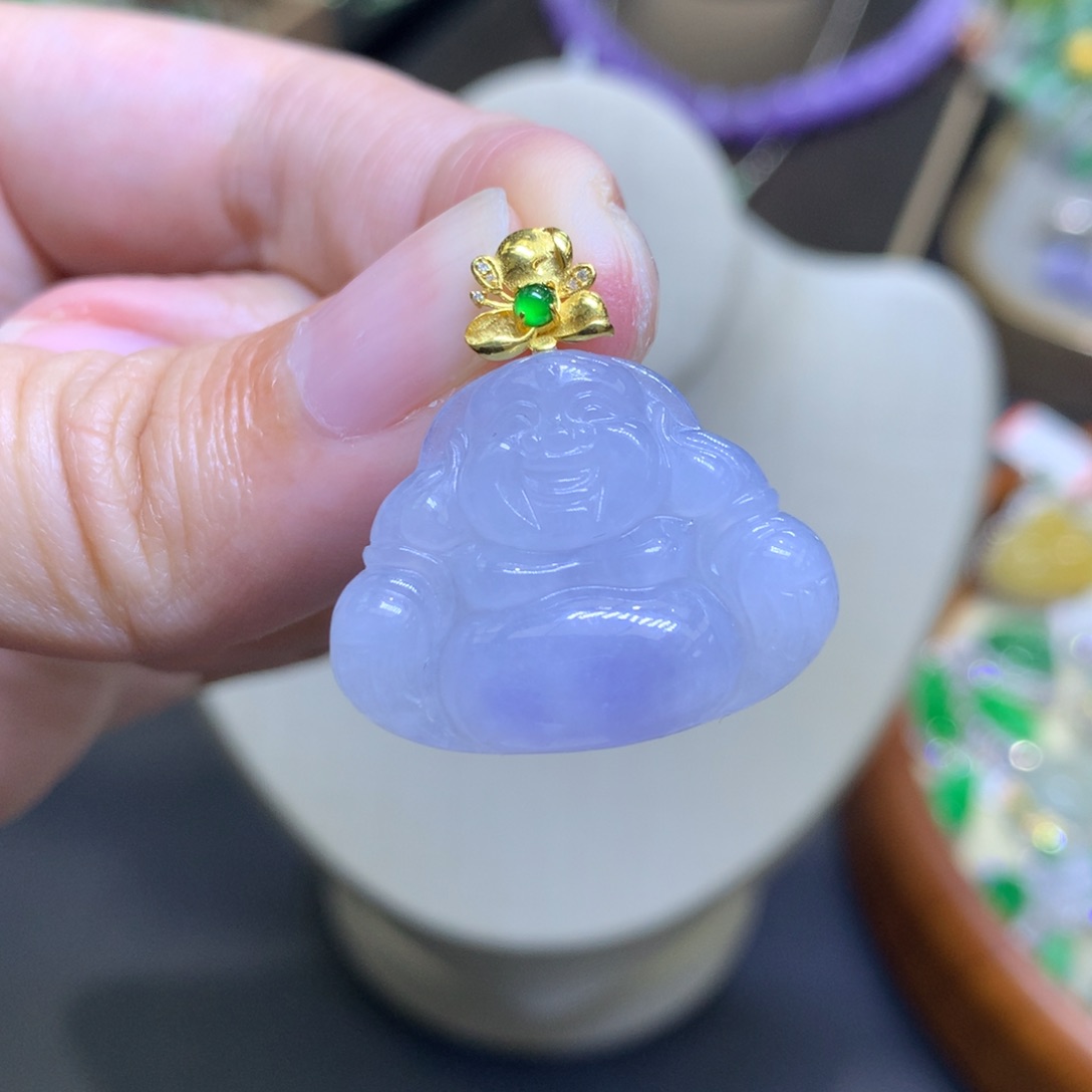 颈饰18K金镶嵌翡翠